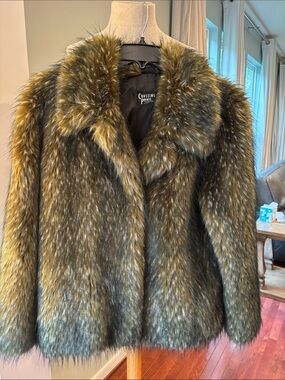 Crossing pointe Faux Fur Coat jacket size medium